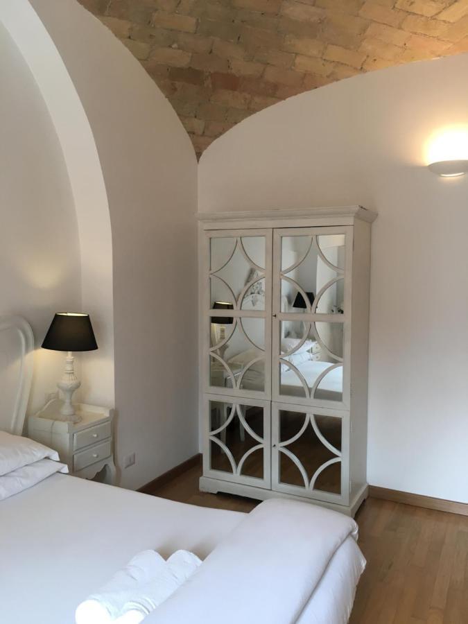 روما La Finestra Sul Colosseo B&B 1 المظهر الخارجي الصورة
